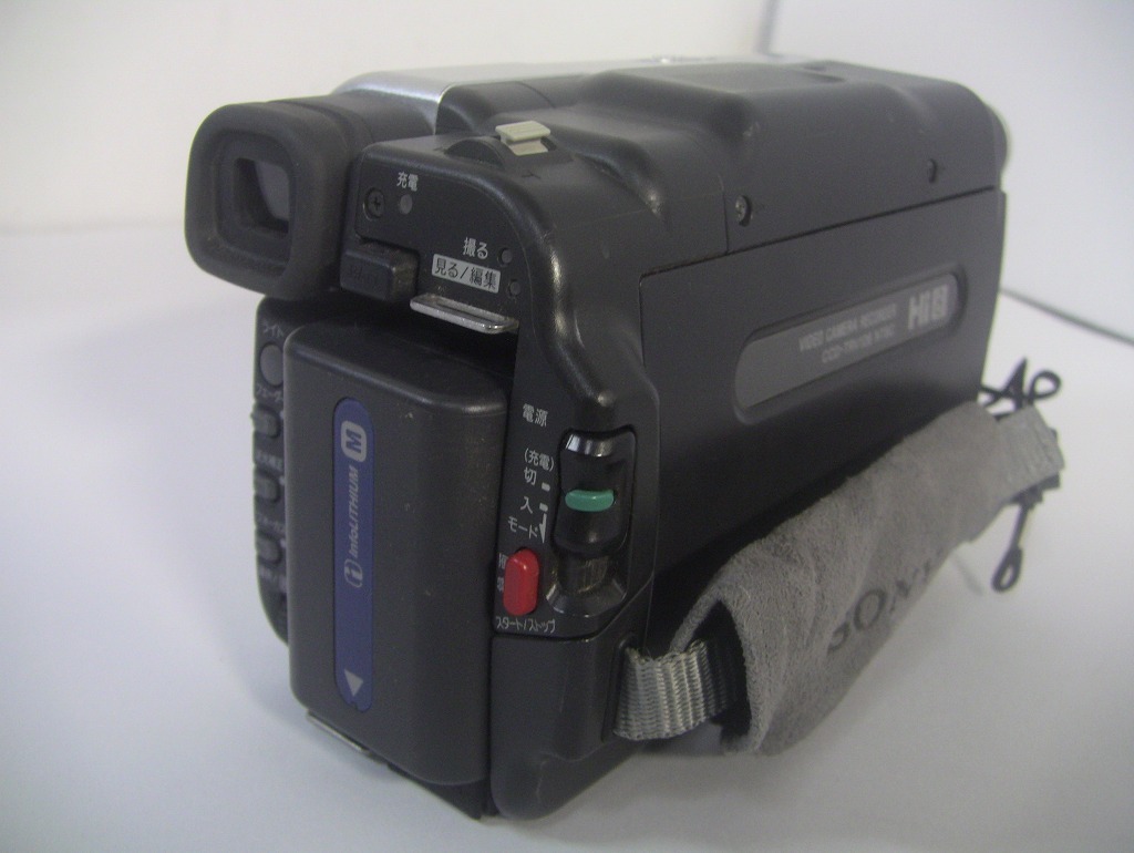 【送料無料・動作確認済み】8mmテープ再生できます！SONY Hi8ビデオカメラ CCD-TRV126☆ダビングにご使用ください！☆/0663の画像8