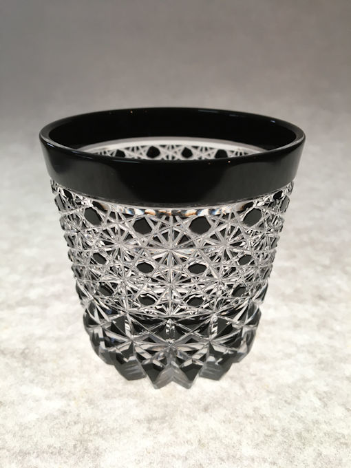 送料無料 黒江戸切子ミニロックグラス 黒被せガラス 伝統工芸品 酒グラス ロックグラス（943）