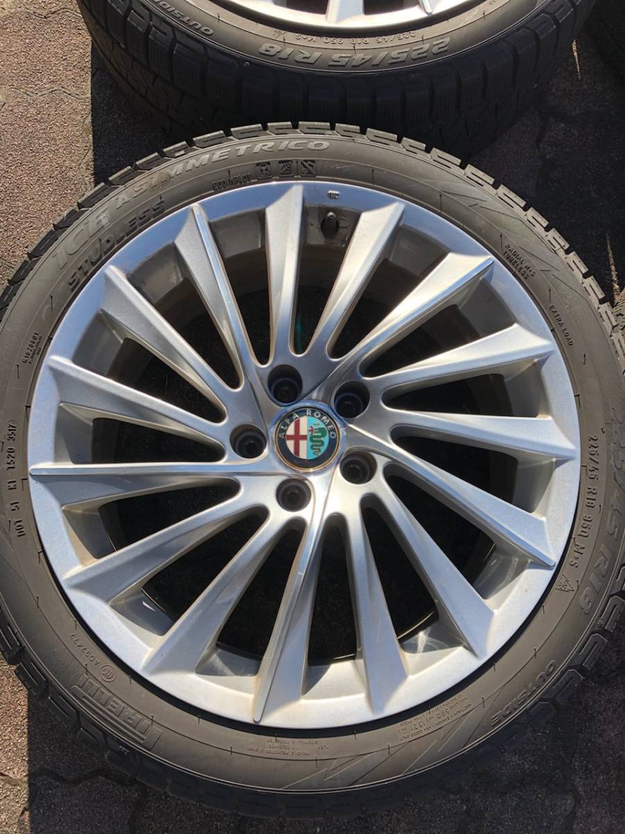 アルファロメオジュリエッタ 18インチホイール 225/45/18 スタッドレス