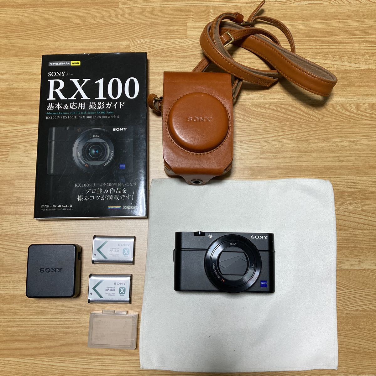 SONY ソニー DSC-RX100M3 RX100 Ⅲ PowerShot +純正専用ケース、+