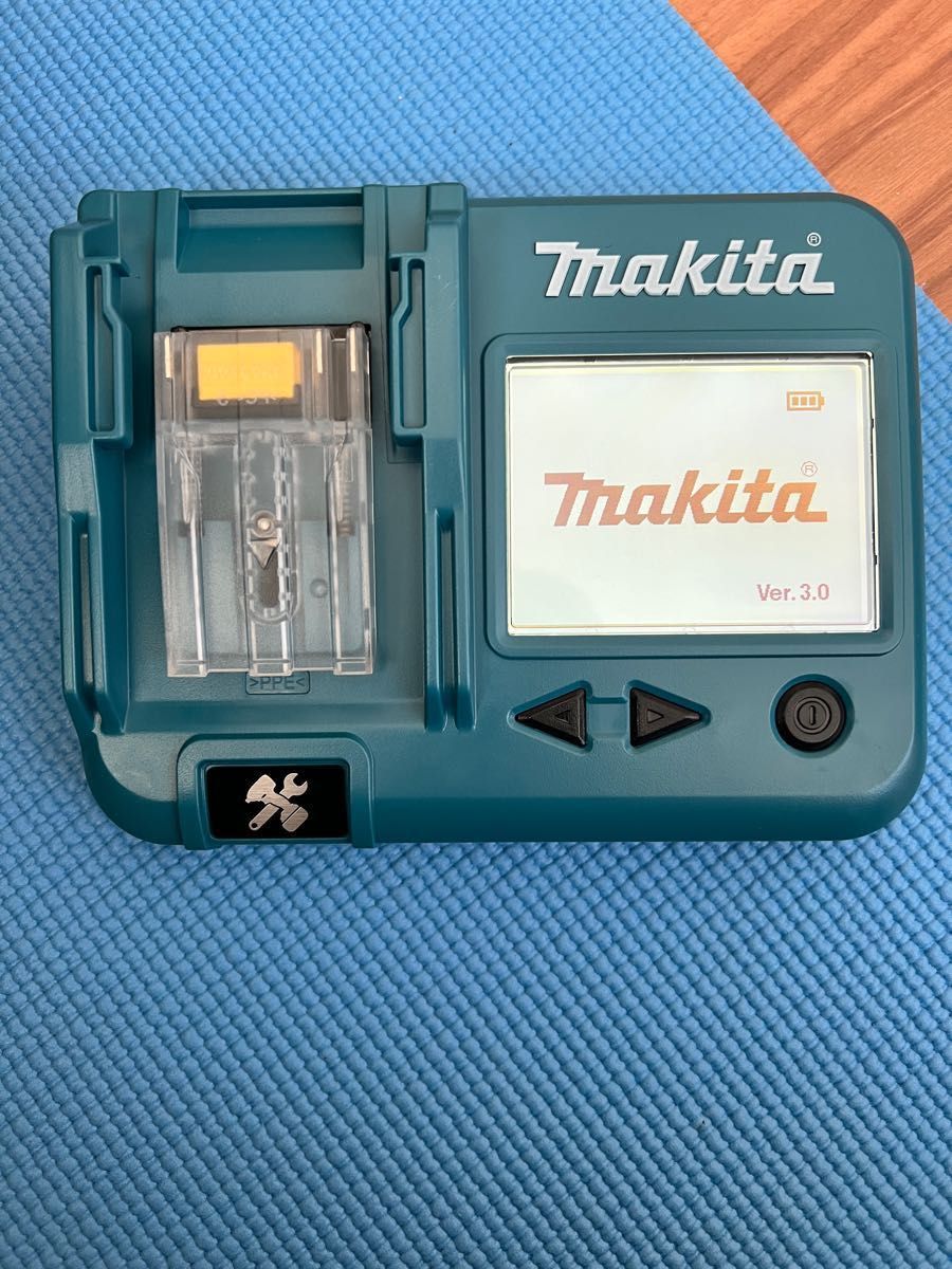Makita マキタ バッテリーチェッカー BTC04 最新版 Ver3.0 新品 道具 ...