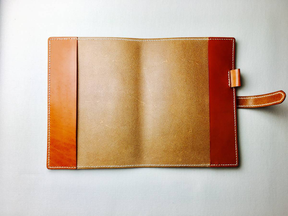 【手縫】キャメル色A５本革ノートブックカバー※アジャスト機能のペンホルダーに仕様変更の画像5