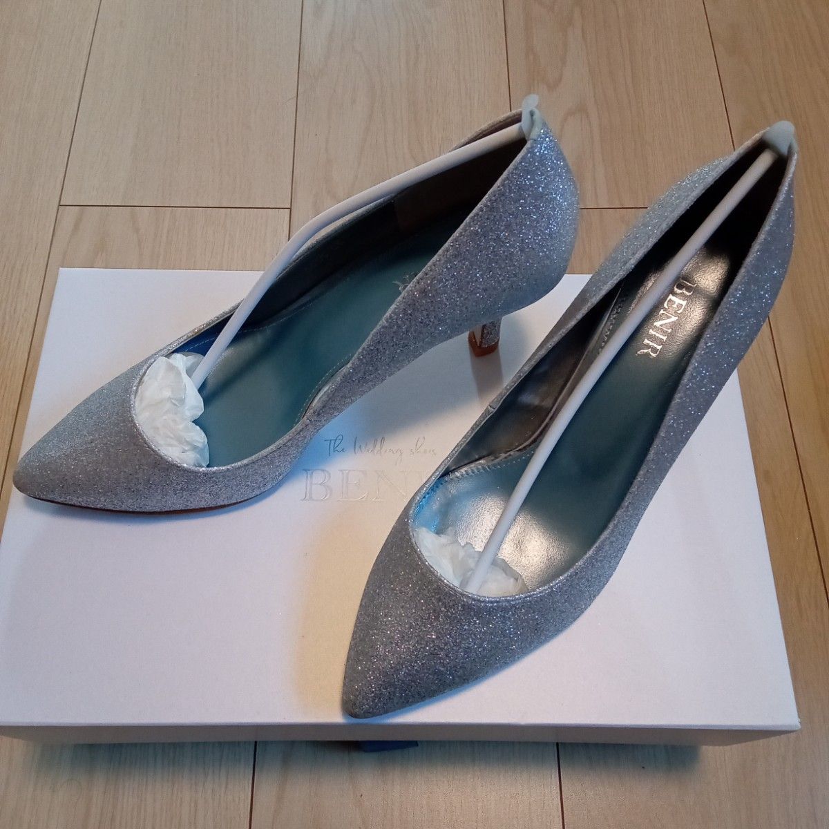 本物品質の靴BENIR*パンプス シルバーグリッター 23㎝/7㎝ - ruizvillandiego.com