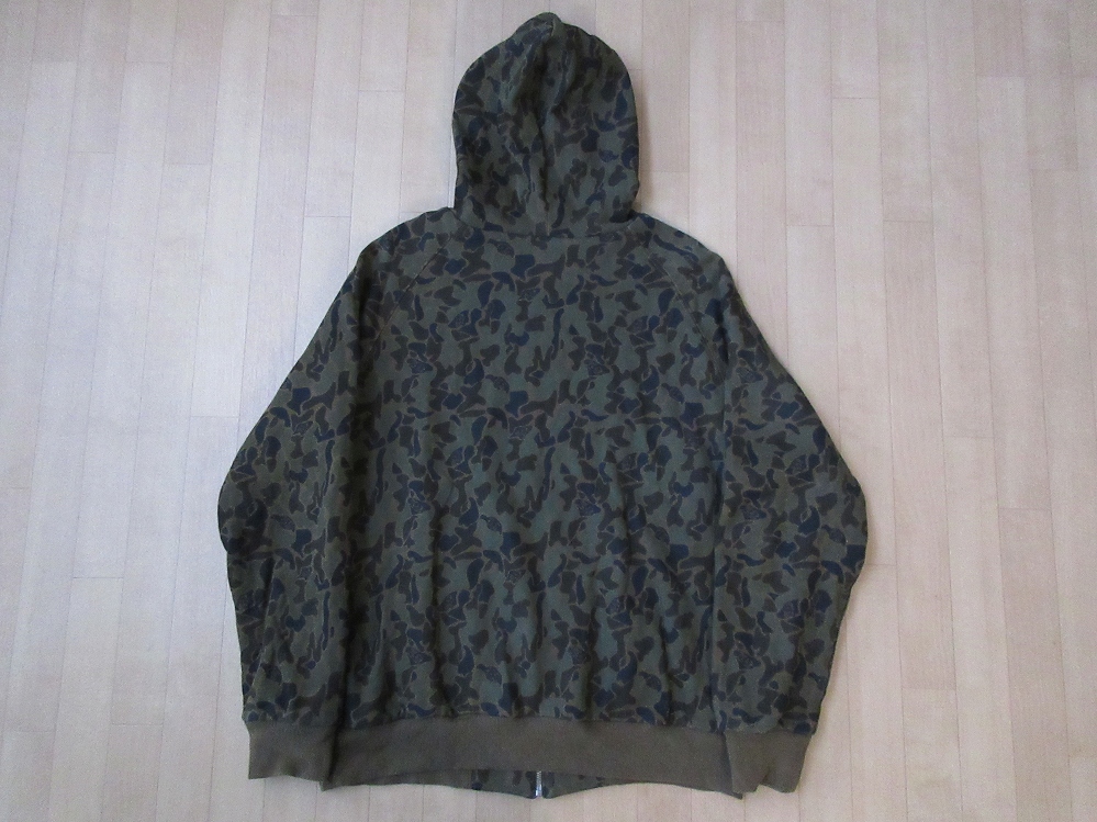  van van bi Garo Kinnikuman collaboration Robin mask camouflage reverse side thermal full Zip Parker L camouflage f-ti- hood sweat .. Tama .