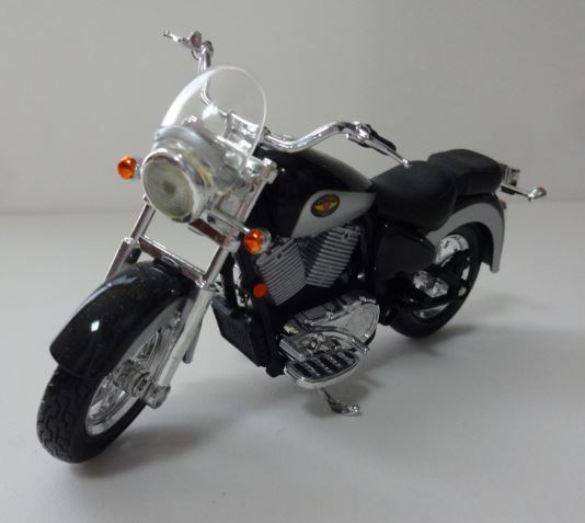 ヤフオク 希少 ヴィクトリーモーターサイクルズ Victory M