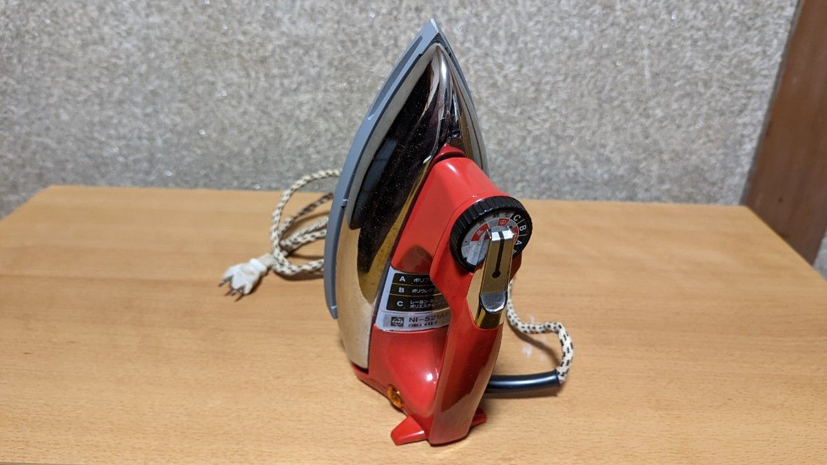 昭和レトロ雑貨 アイロン NI-521AF 美品|Yahoo!フリマ(旧 昭和レトロ雑貨 アイロン NI-521AF 美品|Yahoo!フリマ(旧