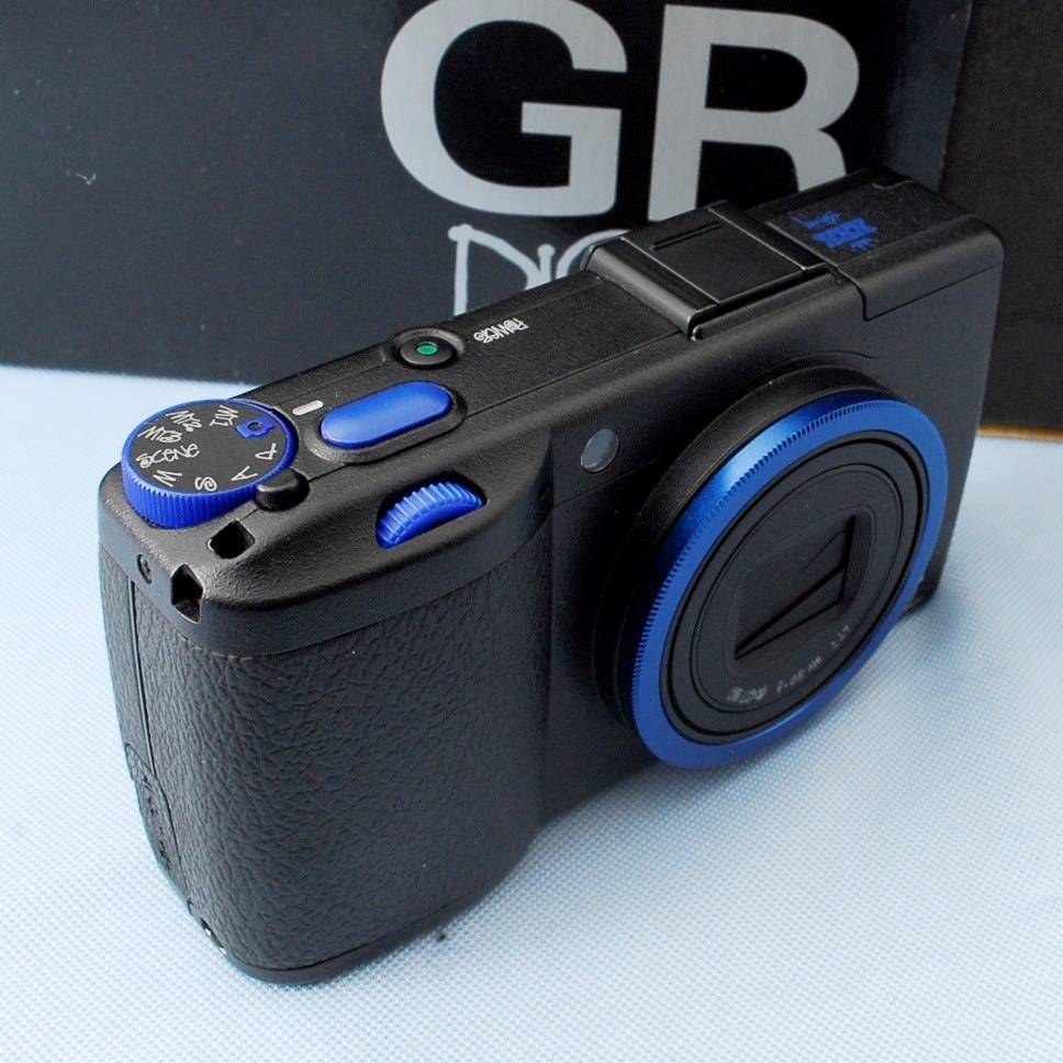 ☆RICOH GR DIGITAL Ⅲ 限定500台 stussy モデル ステューシー カメラ