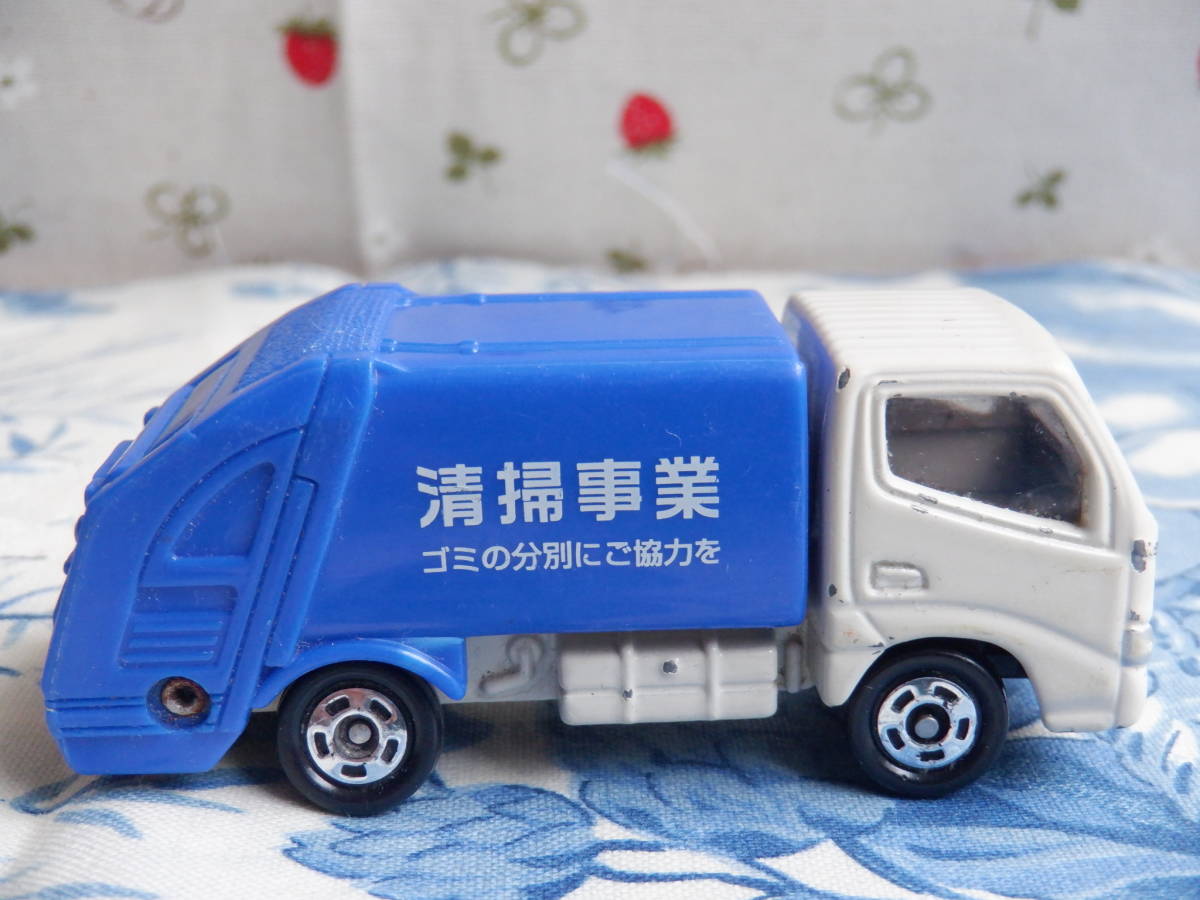 Ｂ１２『トミカ★トヨタダイナ　清掃車～１』～ベトナム製　_画像3