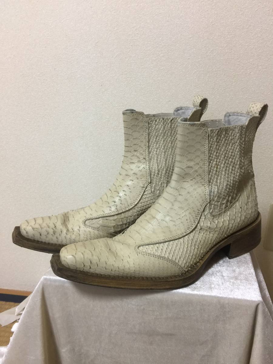 【驚きの値段】 ■コムサデモードメン パイソン型本革ブーツ サイズ41 男性用 【驚きの値段】 ■コムサデモードメン パイソン型本革ブーツ サイズ41 男性用