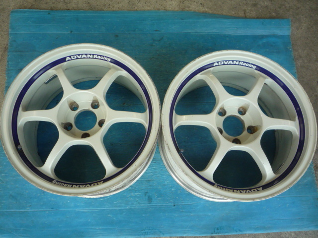 ADVAN Racing アドバン 8.5J RG レーシング 17インチ