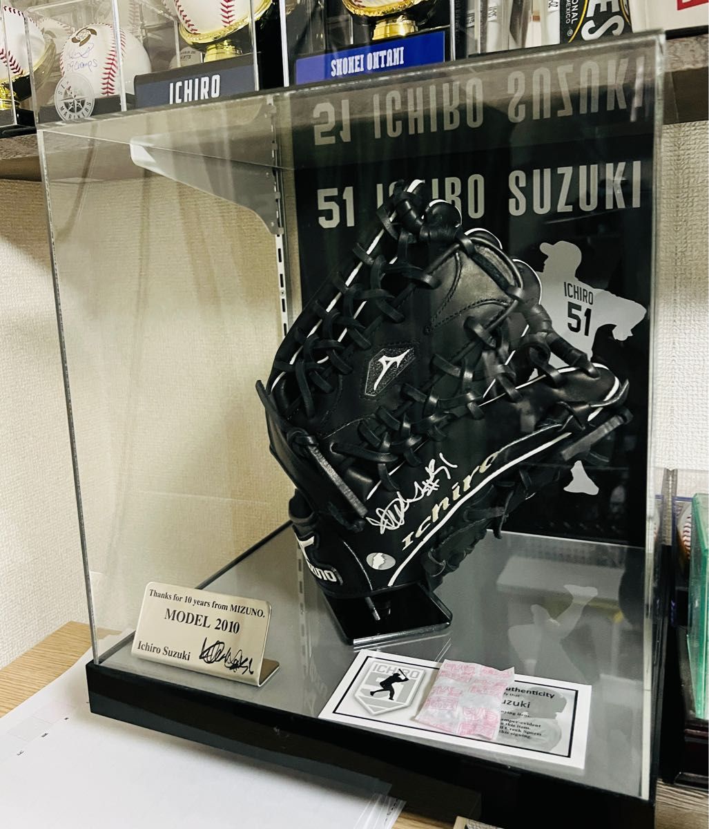 イチロー直筆サイン#51書込み ミズノ社製 ICHIROロゴ入り イチロー直筆サイン#51書込み ミズノ社製 ICHIROロゴ入り