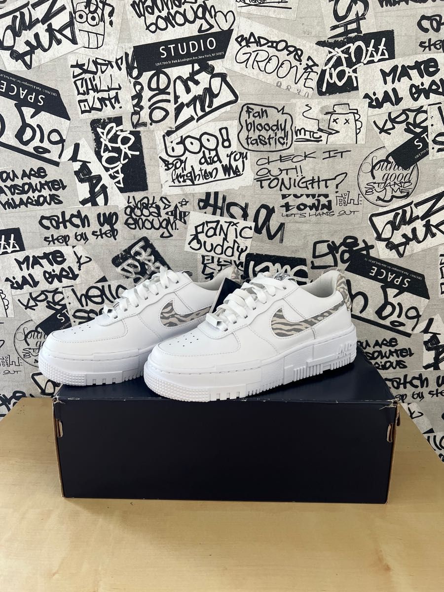 新品未使用 ナイキ エアフォース1 Air Force 1 Pixel 22cm