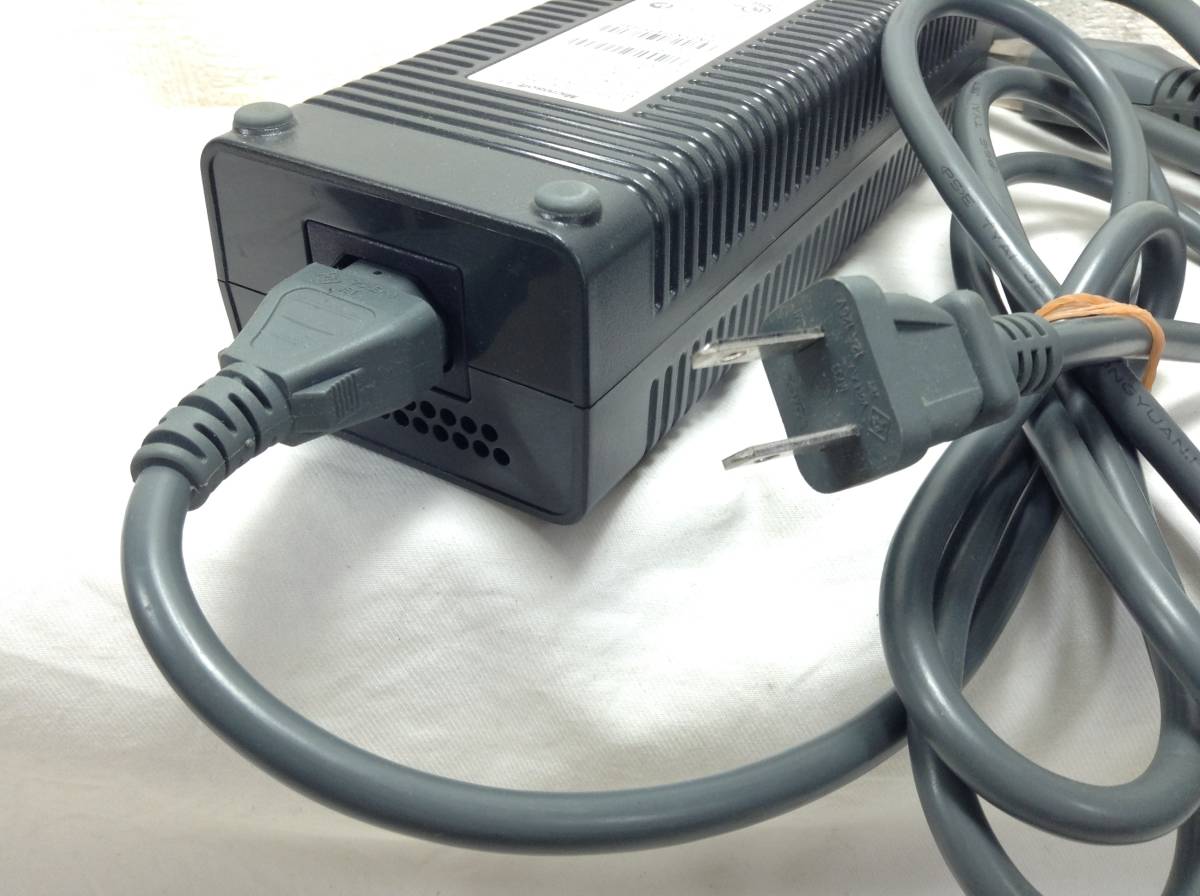 Z-166 Microsoft 製 DPSN-186EB A 仕様 12V 16.5A ACアダプター　即決品_画像2