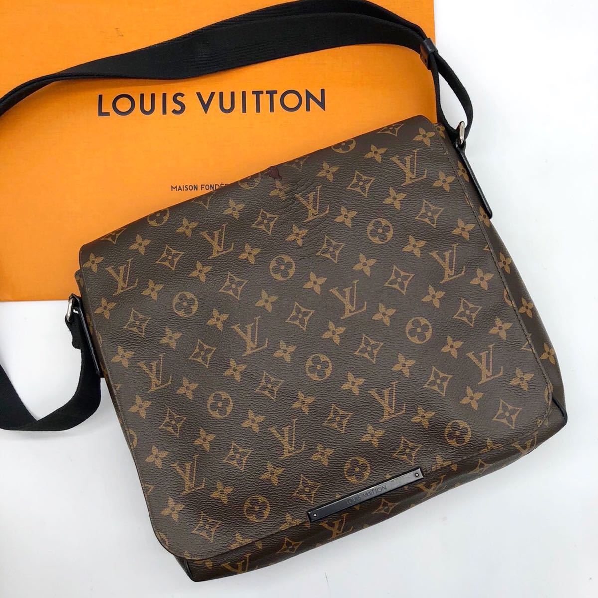 お得セット 1円【美品】LOUIS ブラック メンズ メッセンジャーバッグ