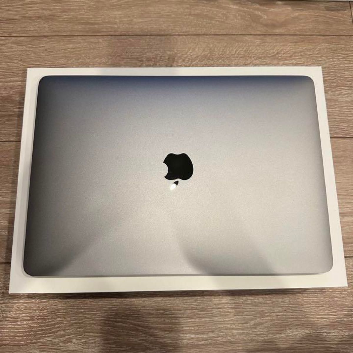 美品 MacBookPro 13.3インチ A1989 タッチバー・箱付-