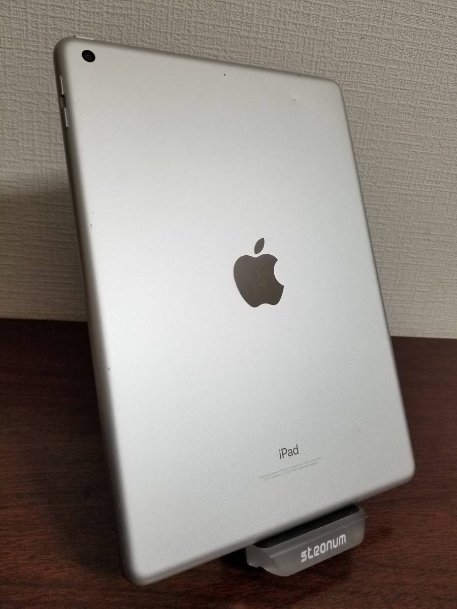 E58 iPad 5 (第5世代, 9.7inch) A9 / 2GB / 32GB Silver Wi-Fiモデル バッテリー88％ MP2G2 J/A A1822 Apple・iphone・galaxy・タブレット_画像5
