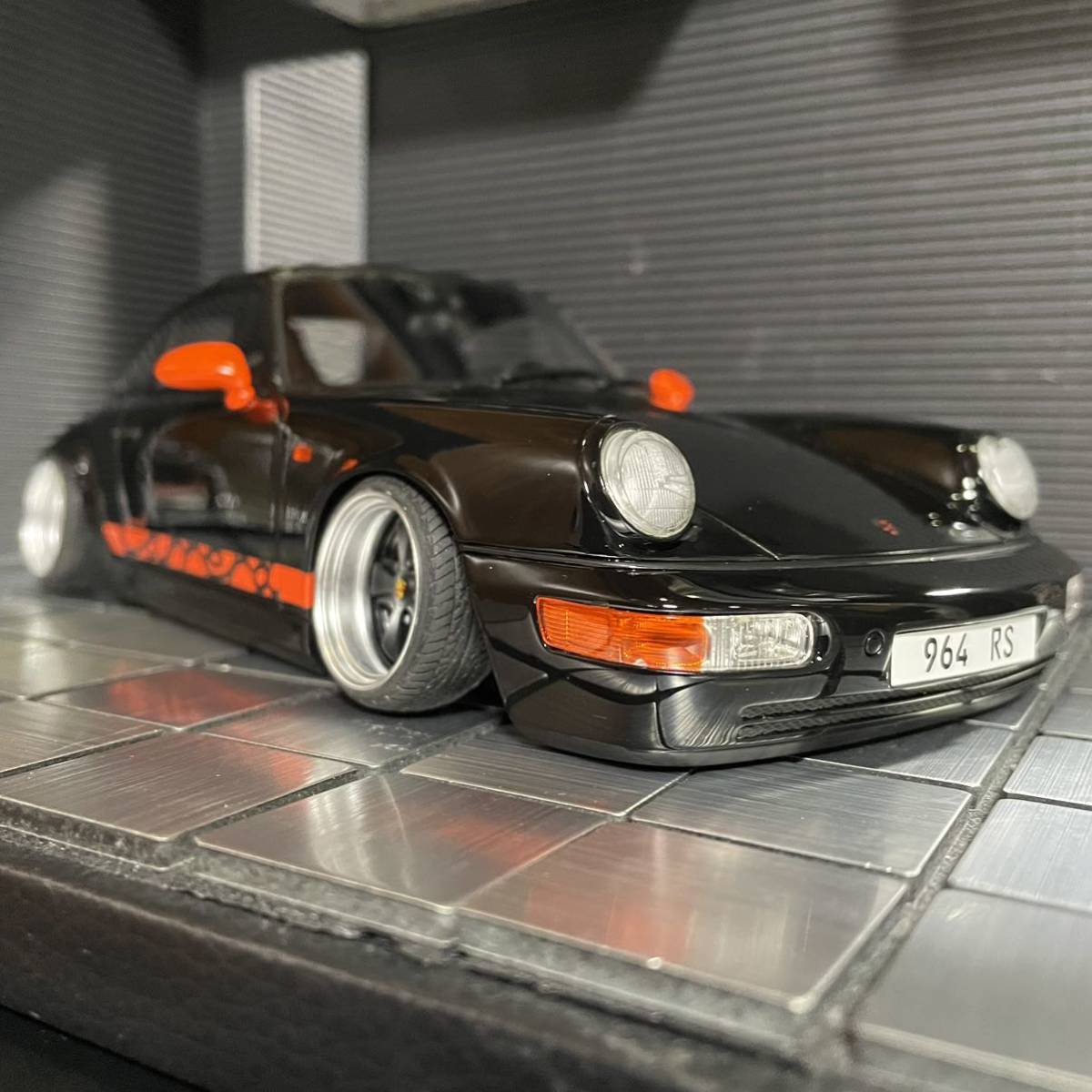 人気定番 オートアート 1/18 ポルシェ911(964)カレラRS 3.6 1992