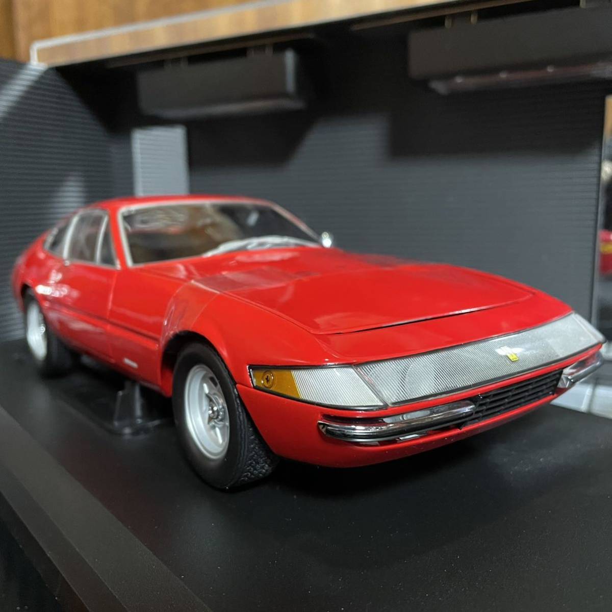 絶版未展示品 京商 1/18 フェラーリ365GTB/4 デイトナ '69 絶版未展示品 京商 1/18 フェラーリ365GTB/4 デイトナ '69
