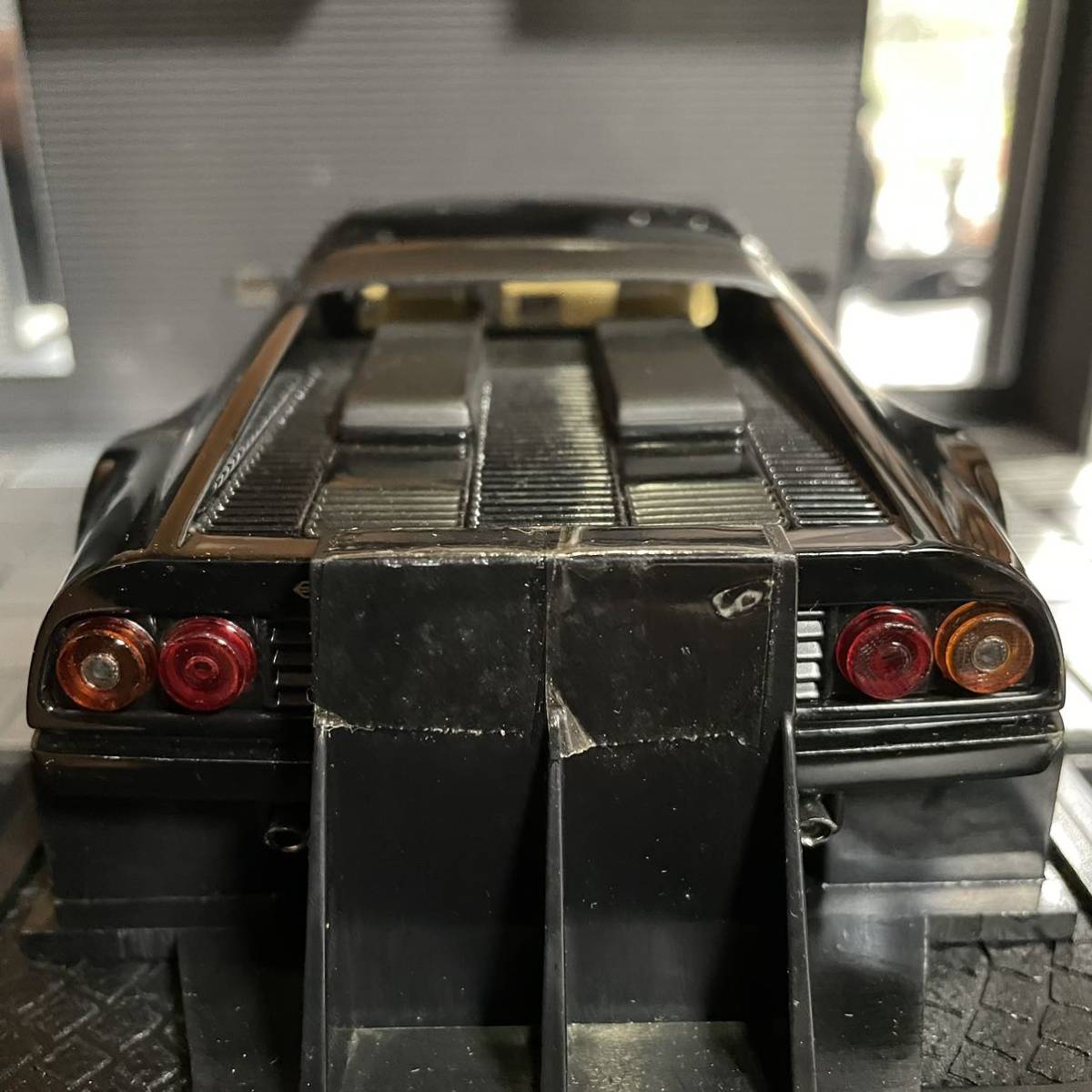 絶版未展示品 京商 1/18 フェラーリ 512BB ブラック