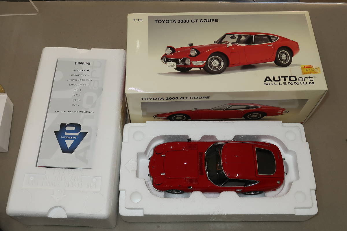 □□AUTOart オートアート TOYOTA トヨタ 2000GT 1/18 ミニカー□□-