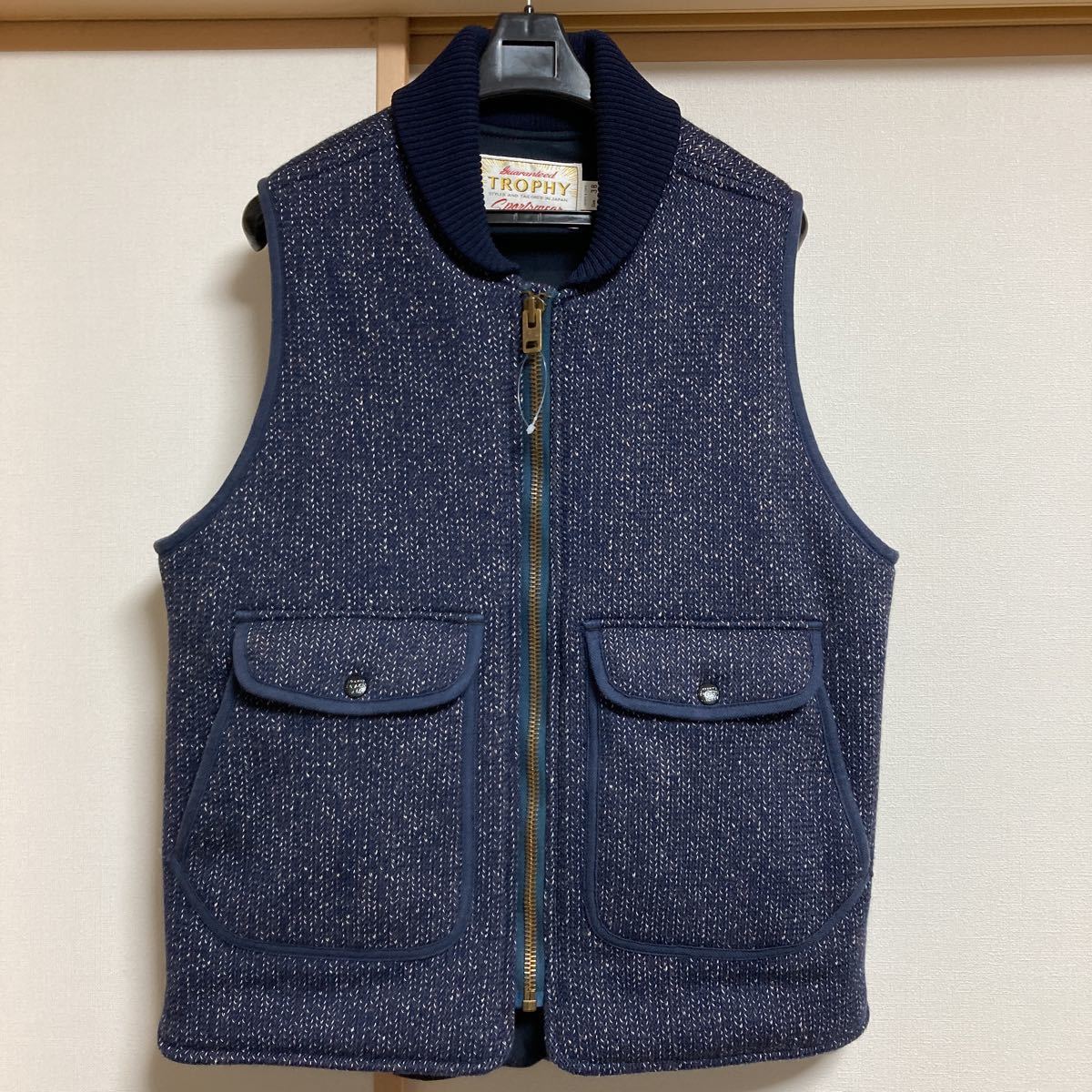 【極美品】TROPHY CLOTHING トロフィークロージング BROWN'S BEACH STORM VEST ブラウンズビーチ ストームベスト ネイビー サイズ38_画像1