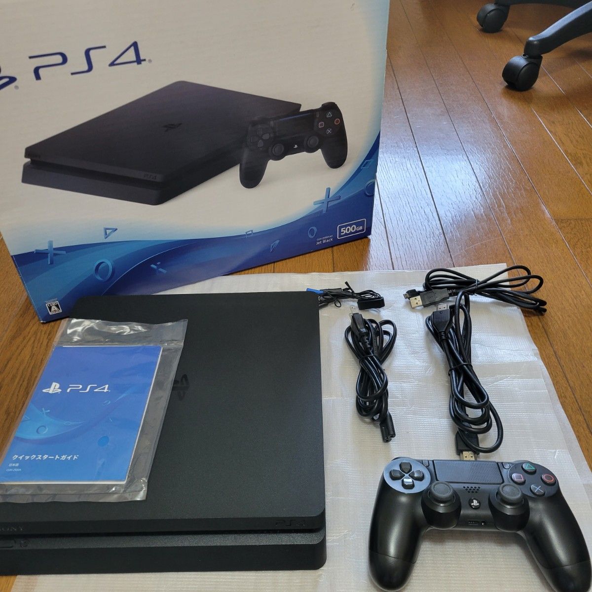 PlayStation®4 ジェット・ブラック 500GB CUH-2100A…