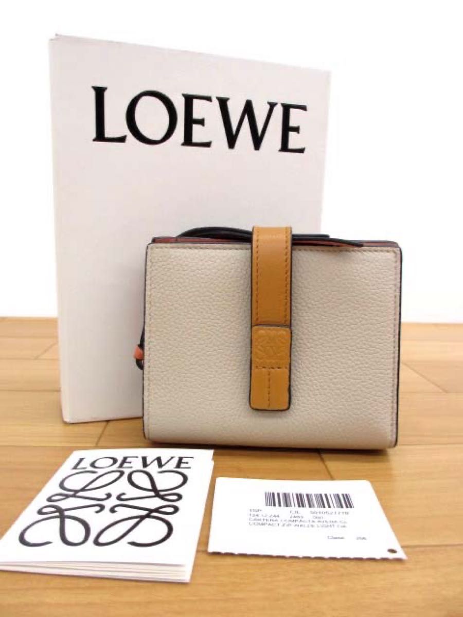 LOEWE 二つ折り財布 美品 ロエベ コンパクトウォレット