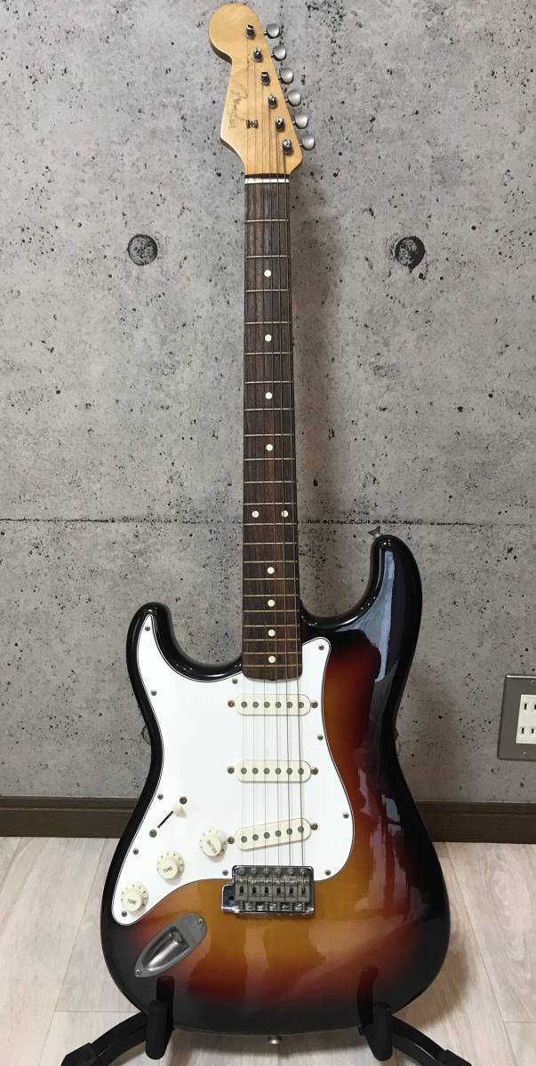 レフティ【Fender】フェンダー ストラトキャスター Made In Japan