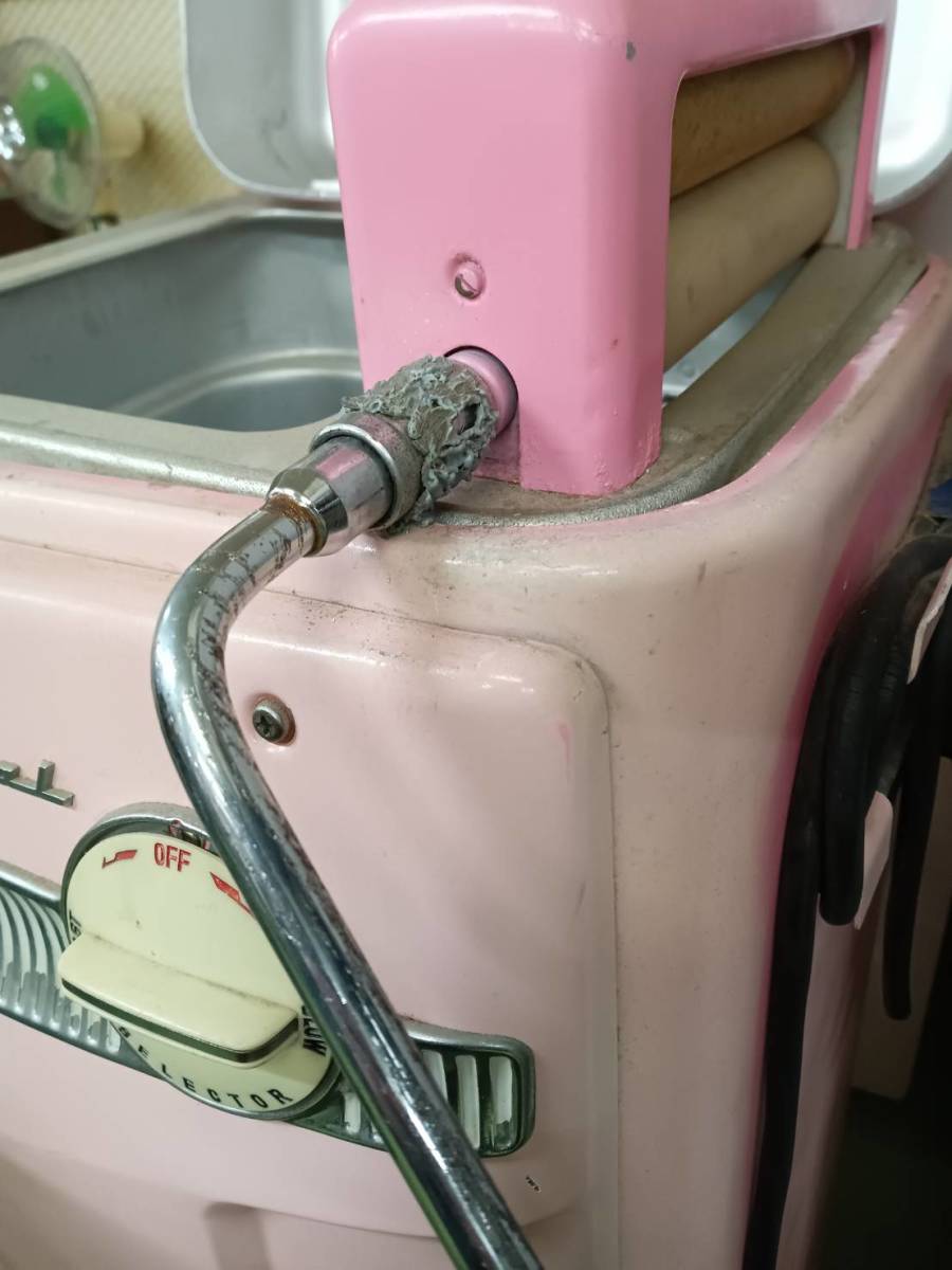 [125] 希少品 NATIONAL レトロ 洗濯機 ピンク ナショナル WASHER TYPE : F-2A アンティーク 約89×40×34㎝の画像5