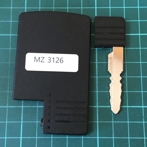 MZ 3126ランプ点灯 マツダ 純正 キーレス カード ビアンテ プレマシー MPV 等 4B 両側スライド 4ボタン_画像2