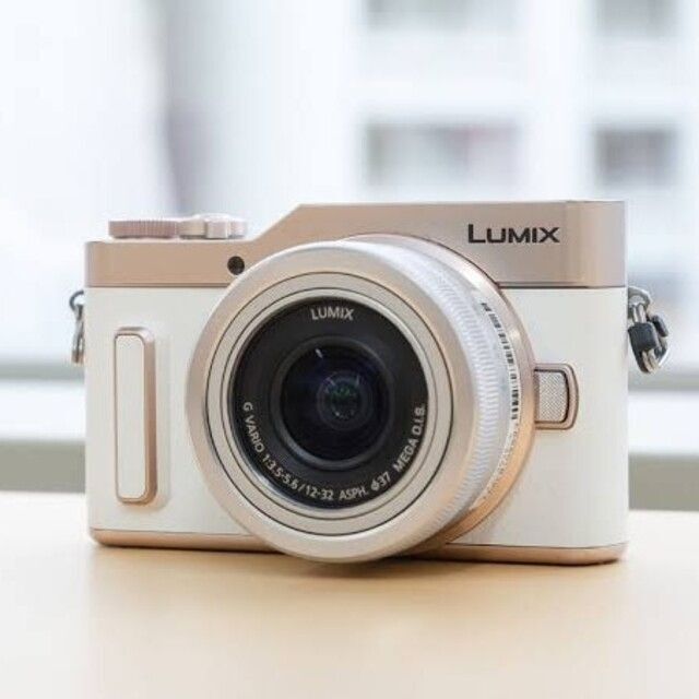 新品未使用】パナソニック Panasonic LUMIX DC-GF10W-W ダブルレンズ