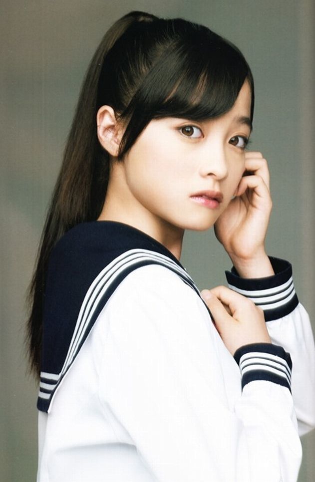 Yahoo!オークション - 橋本環奈 ファースト写真集 『 Little Yahoo!オークション - 橋本環奈 ファースト写真集 『 Little