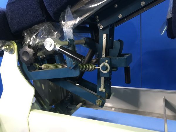 岩崎製作所 】カイロベッド【 Kマスターモデル 705N 】整骨院 岩崎製作所 】カイロベッド【 Kマスターモデル 705N 】整骨院