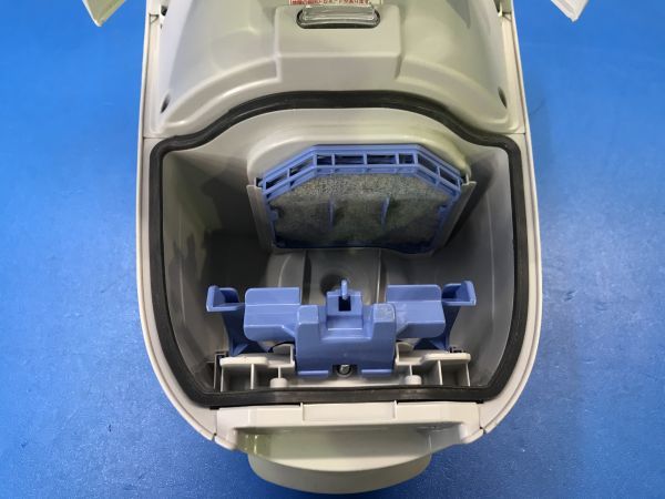 日立 / HIACHI 電気掃除機 2018年製 CV-PF100 クリーナー 紙パック式 