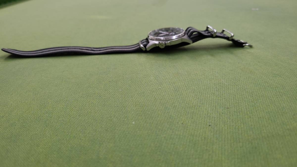 ★売切り★KENTEX ケンテックス JGSDF クオーツ S715M 陸上自衛隊モデル 緑 カーキ メンズ腕時計 動作品 中古 No.Vの画像3