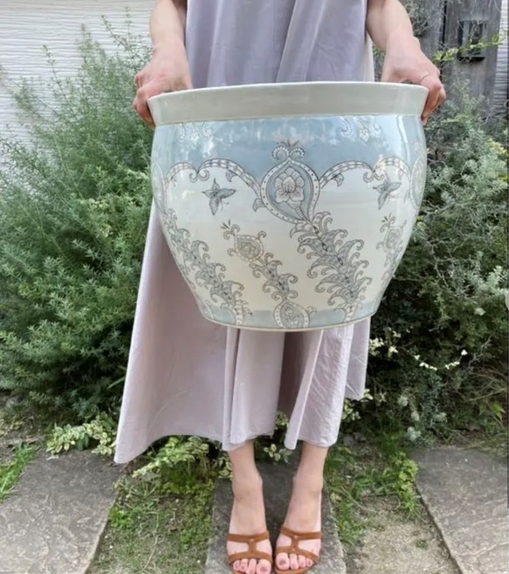 睡蓮鉢 陶器製 アンティーク 大型 水鉢 火鉢 メダカ鉢 芭 熱帯魚