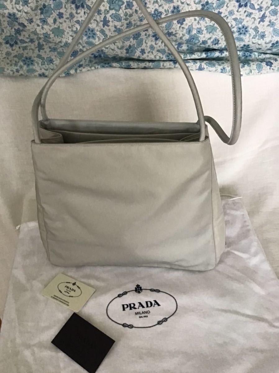 最新 PRADA 未使用品 送料無料 CRISTALLO. プラダ トートバッグ 正規店