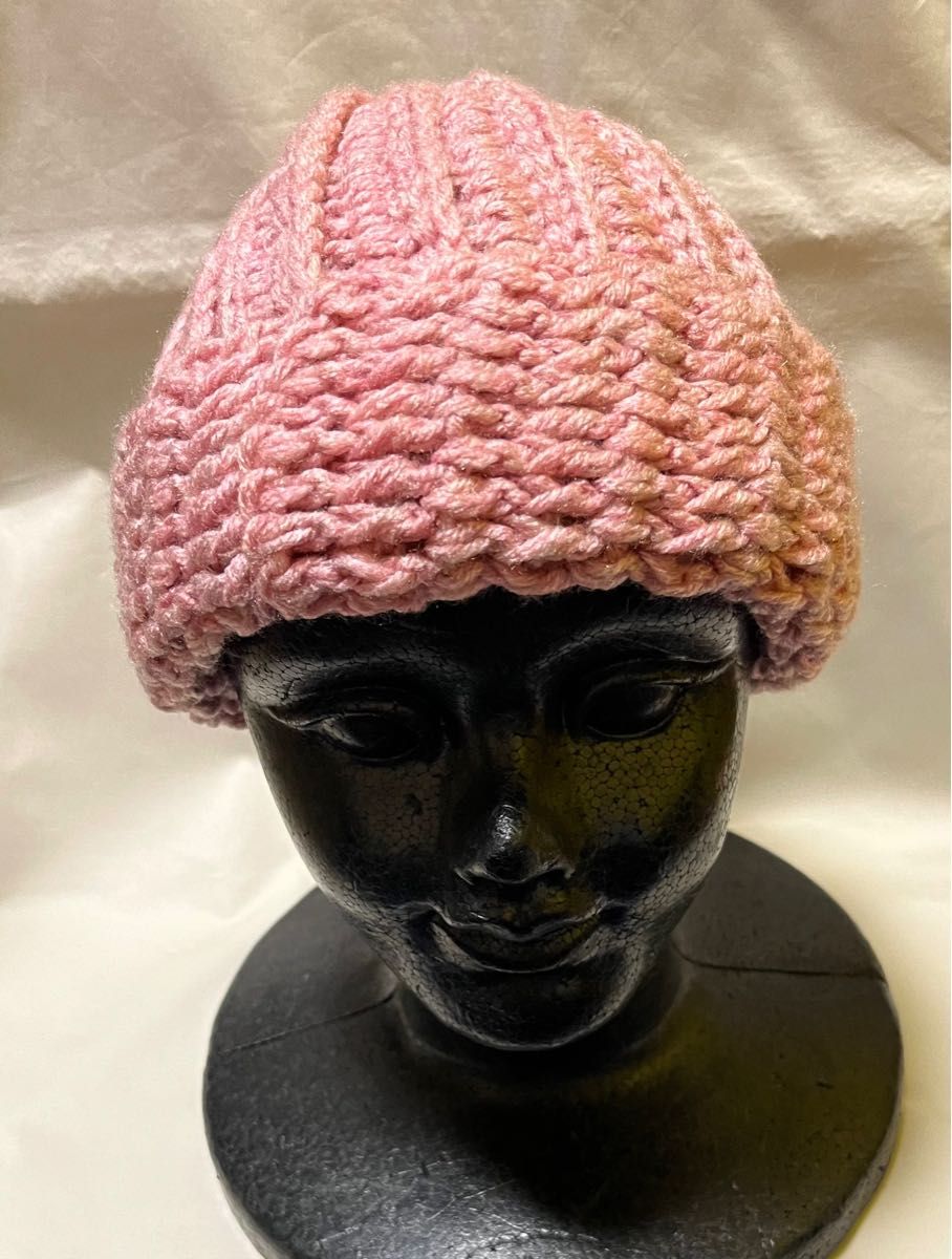 ピンク系の手編み帽子Ｌサイズ お母さんの作った手編み帽子〜