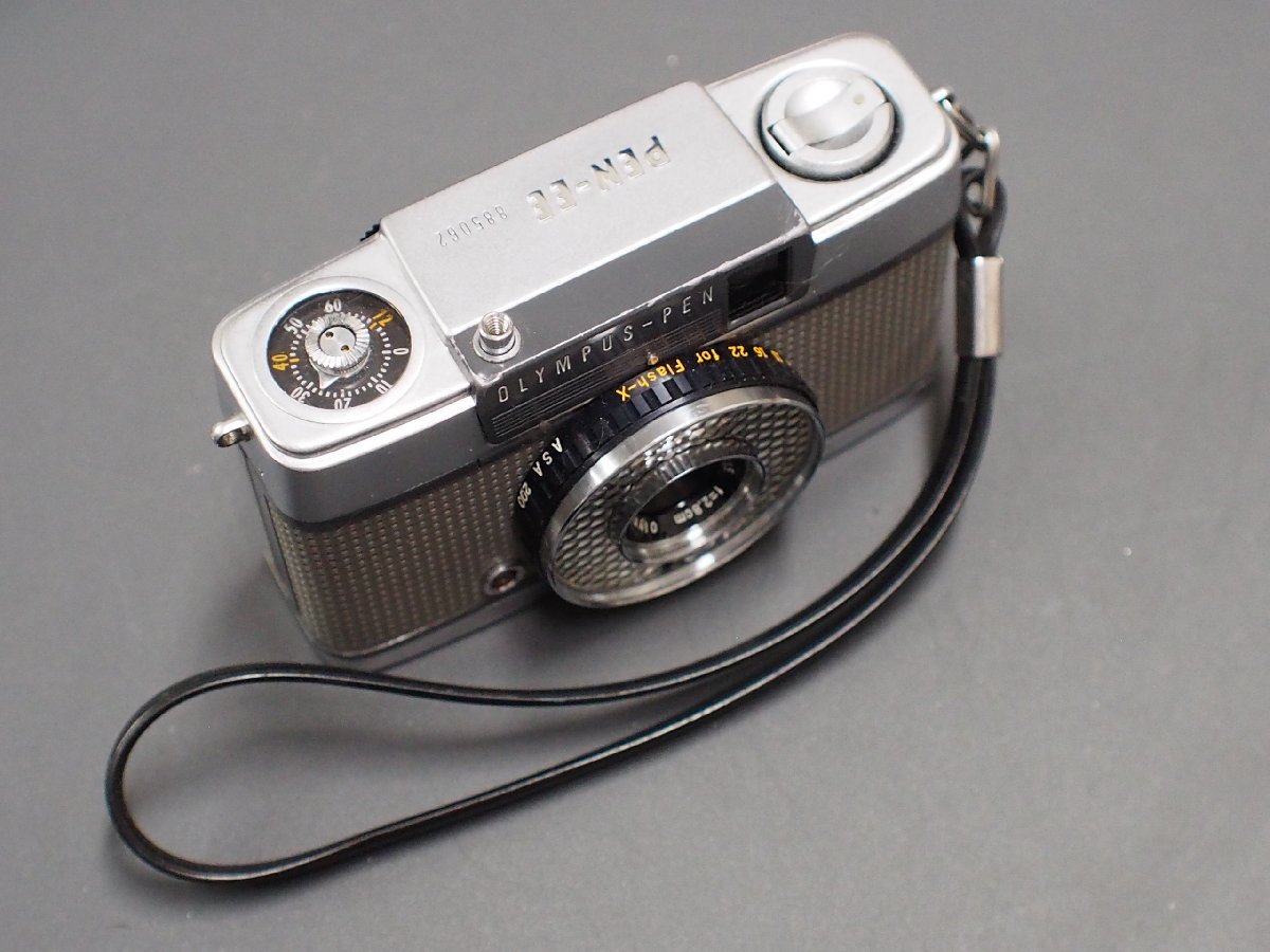 フィルムカメラ オリンパス OLYMPUS ペン PEN-EE コンパクト ハーフカメラ レンズ:F=28mm 1:3.5 D.Zuiko LENS 日本製 管理No.20204_画像3