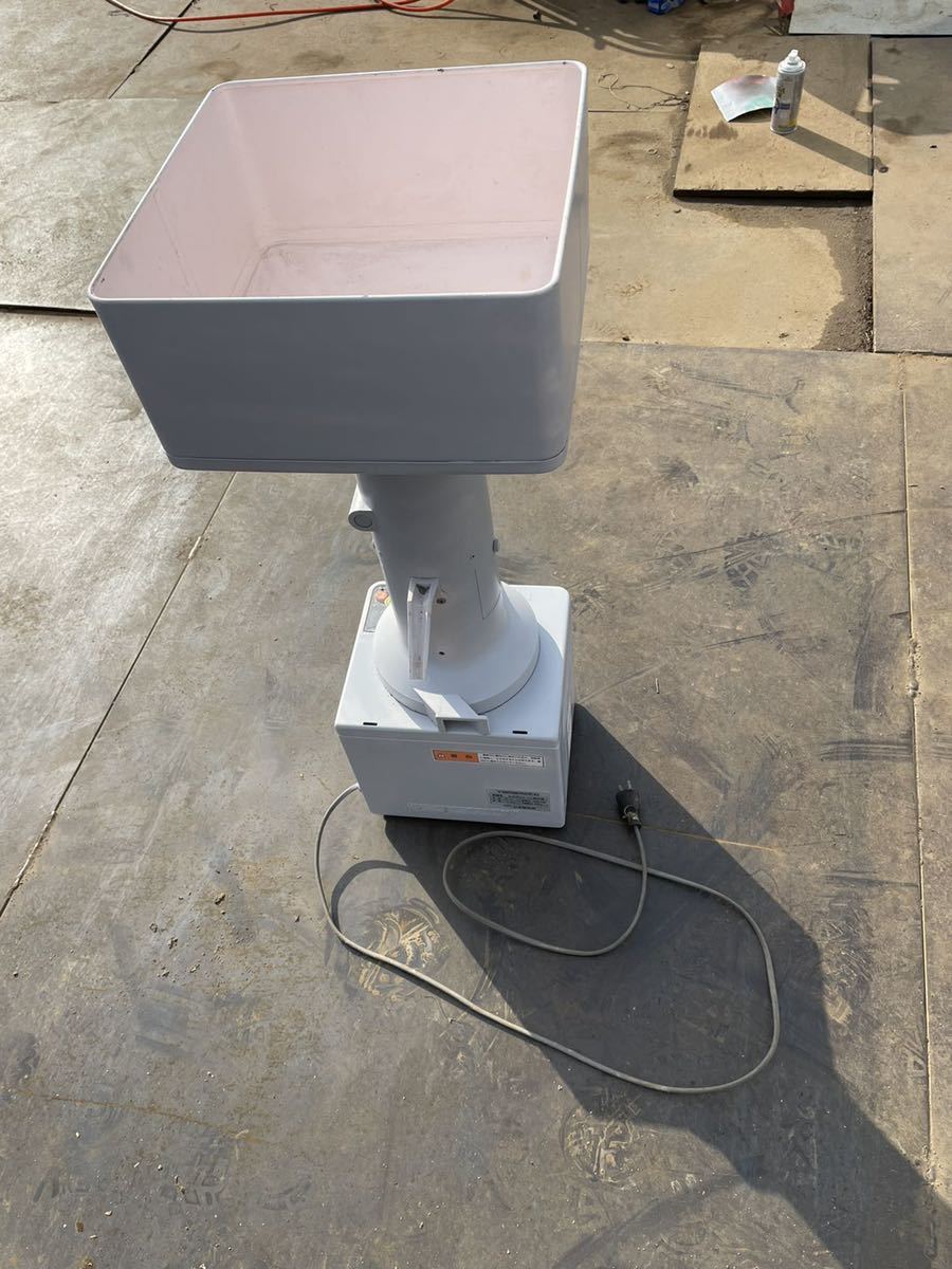 山本製作所 山本ライスパル精米機 VP-32 100V 300W 動作品 通電確認剤