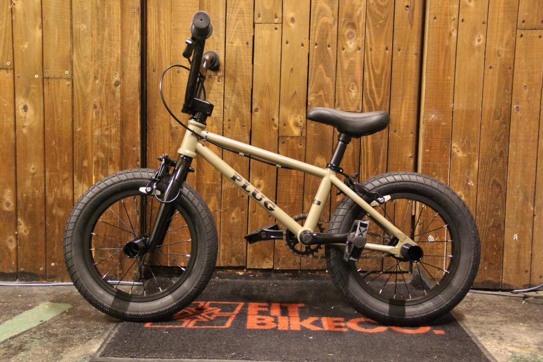 自転車　BMX 14インチ キッズバイク　TNB PLUG 14 FAT MATT SAND BEIGE　即決　送料無料　新品未使用　お子様でも止まるブレーキパッド付き_画像4