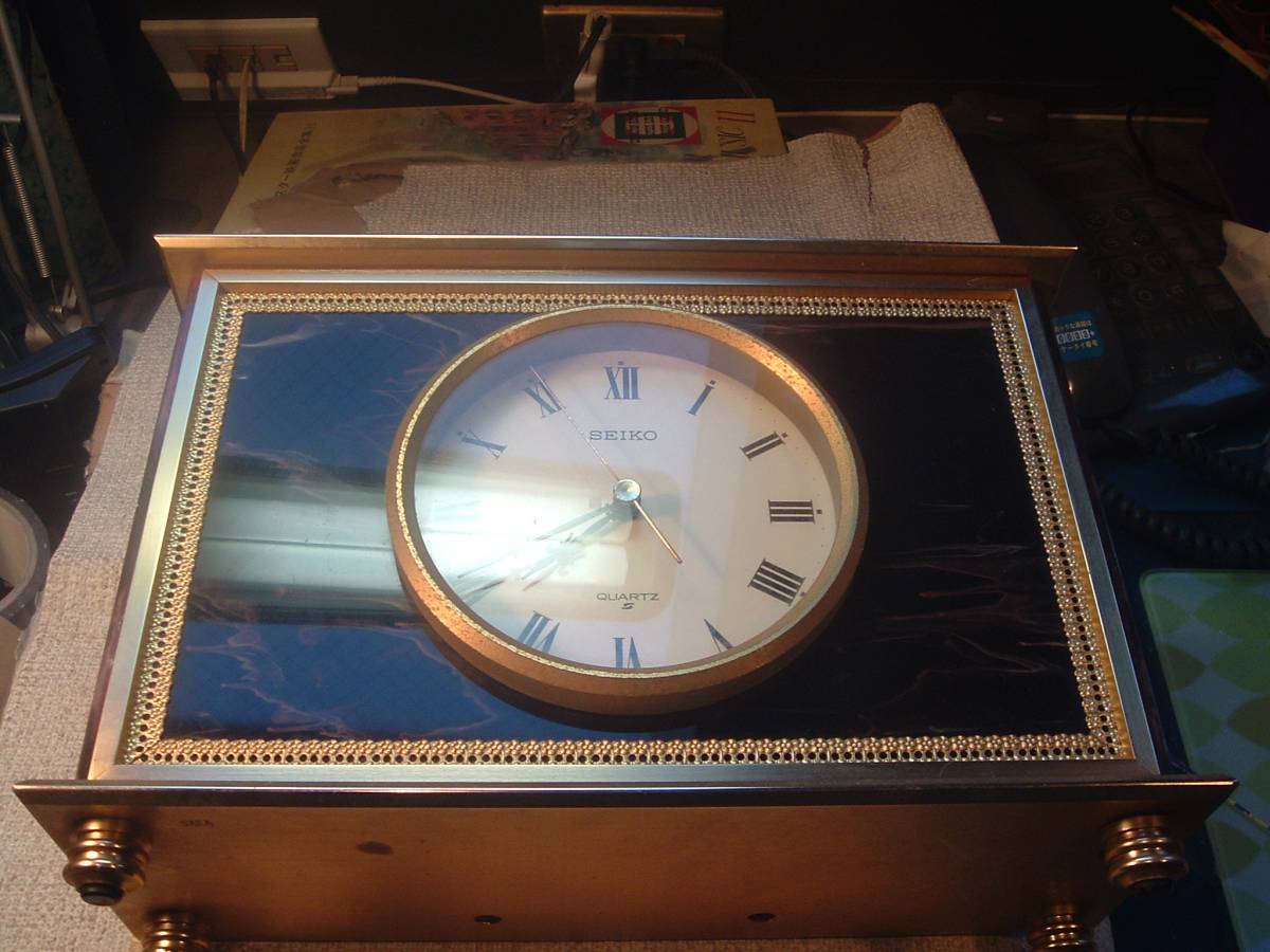 L3-3-94 wall clock . bracket clock ①-⑥ each . price.. after the bidding successfully . hope. goods. number . please inform.