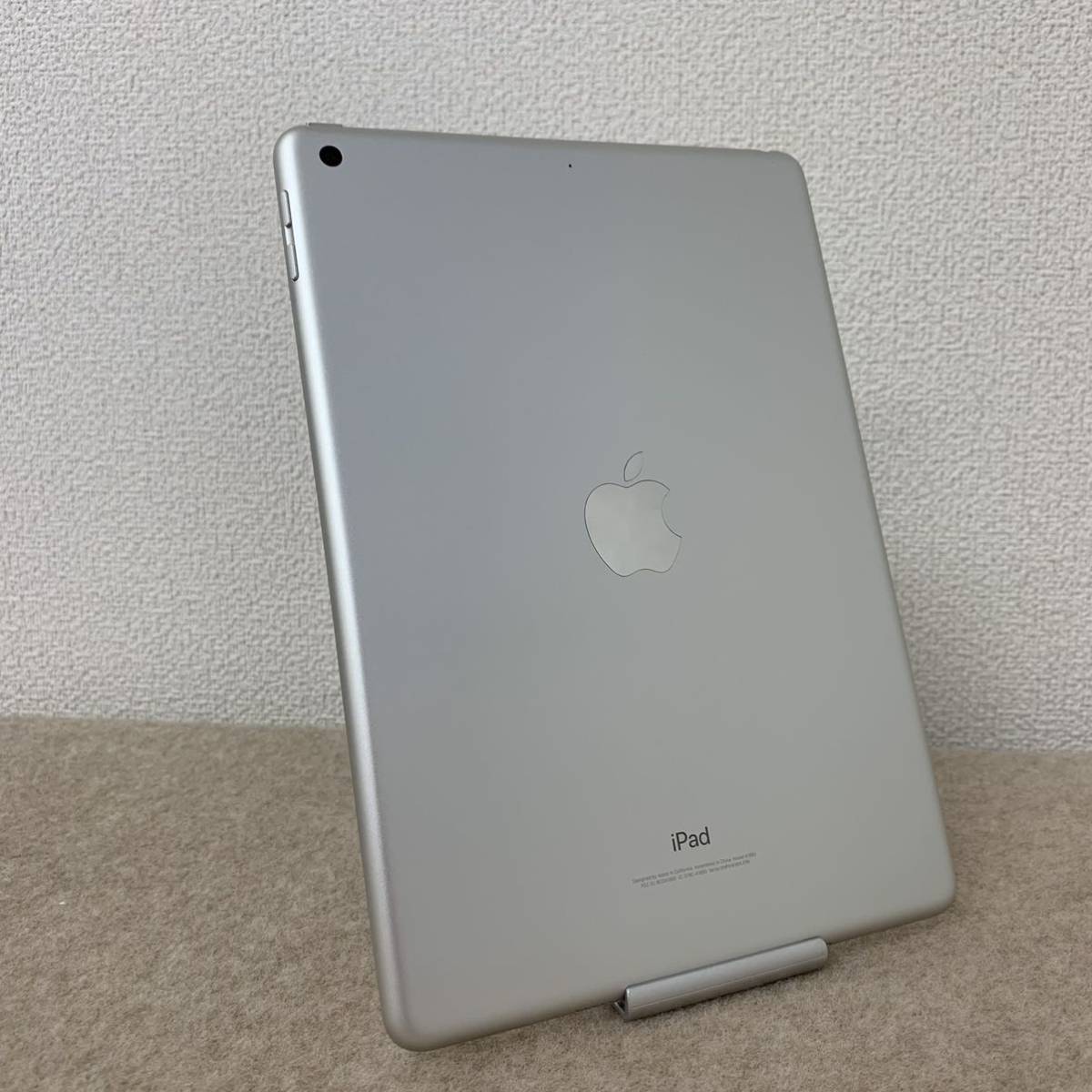 超美品】iPad 第6世代 32GB シルバー Wi-Fiモデル 17 タブレットPC