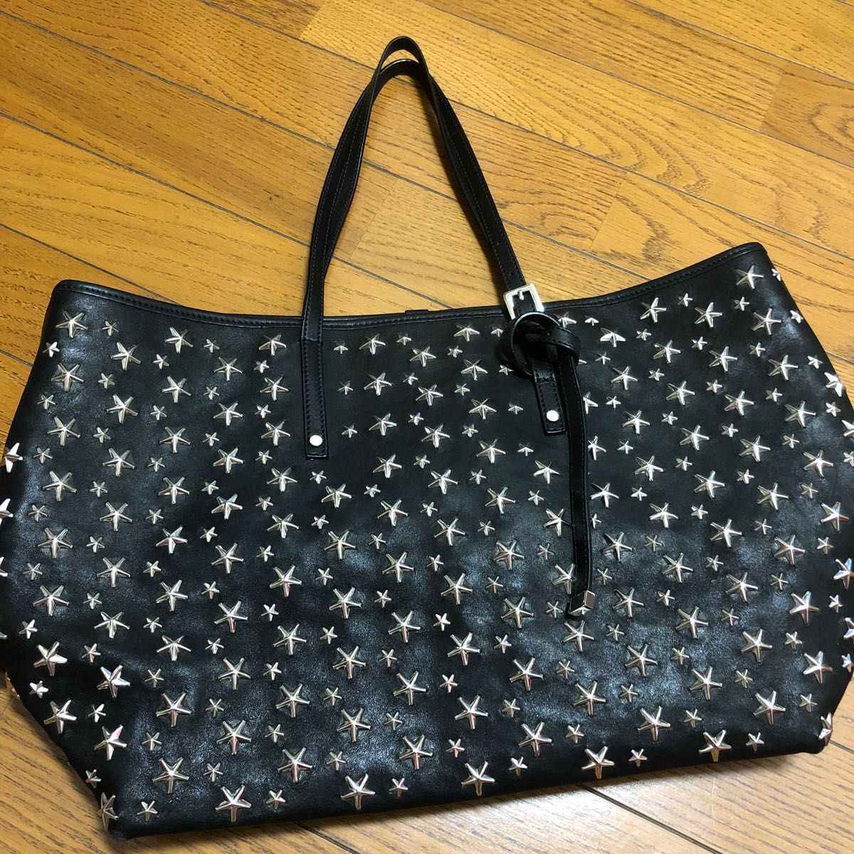 ジミーチュウ JIMMY CHOO SASHA M レザー スタッズ サシャM トートバッグ BLACK(ブラック)