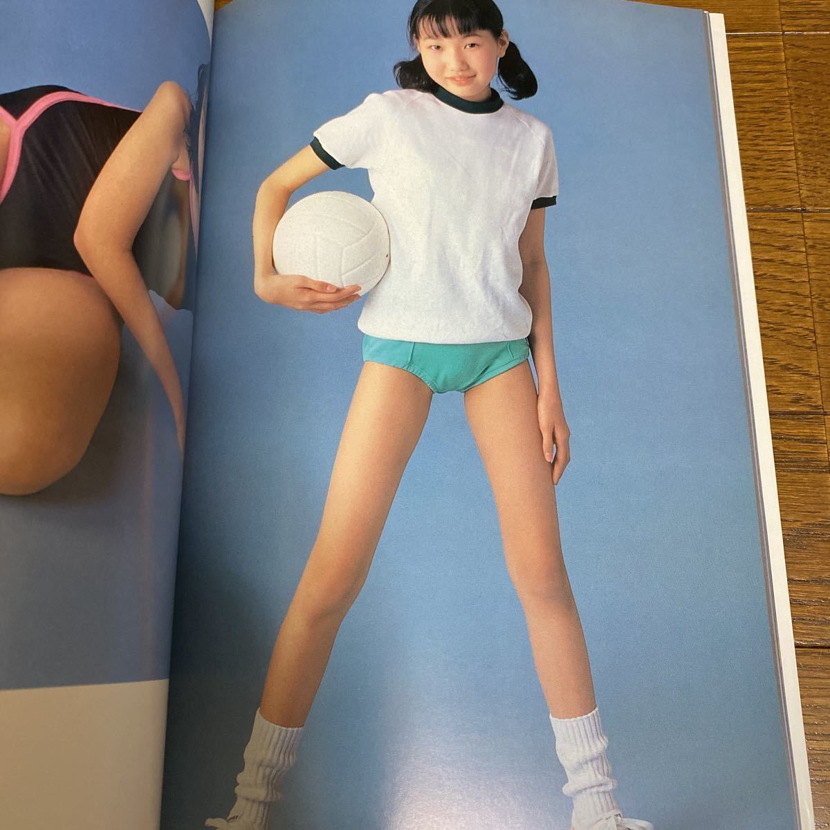 女子中学 制服水着図鑑1996年 桜桃書房刊|アート 女子中学 制服水着図鑑1996年 桜桃書房刊|アート