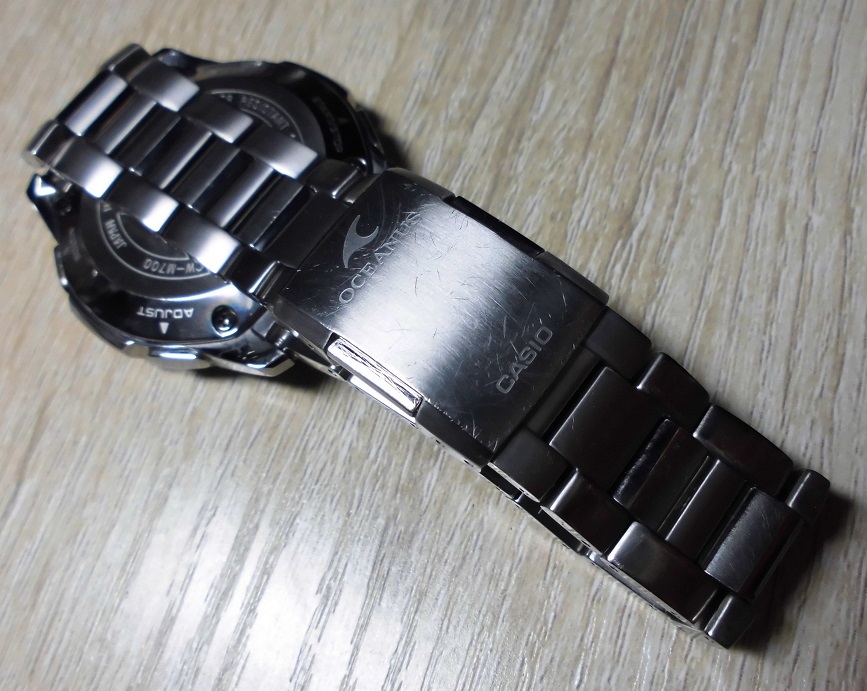 良品 送料300円~カシオ オシアナス OCW-M700TDJ-1AJF 電波ソーラー マルチバンド5 タイドグラフ チタンバンド OCEANUS 定価77000円