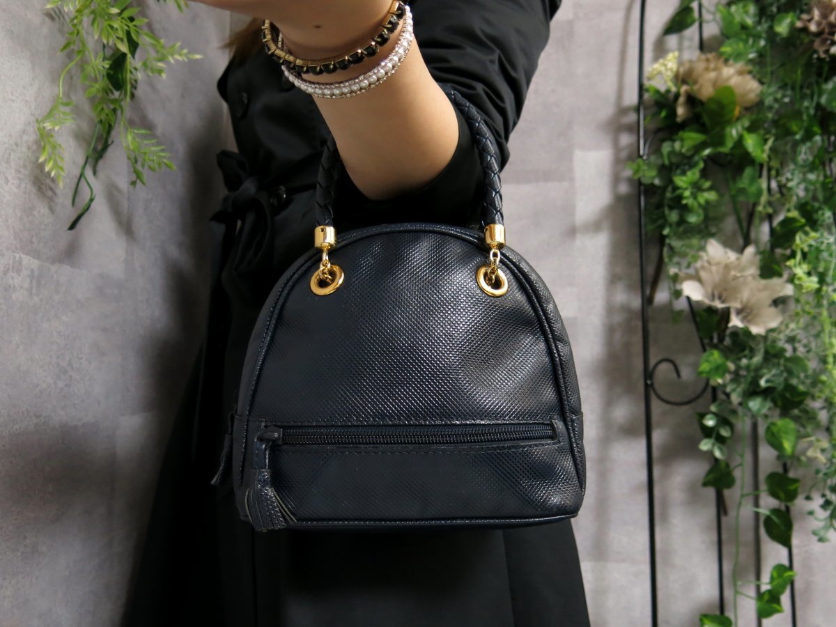 美品】BOTTEGA VENETA クラッチバッグ黒 無地 最低価格で販売 www.esn
