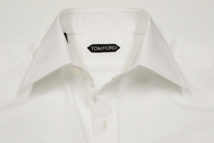 たりの TOM FORD - J5104 美品 トムフォード ダブルカフス ドレスシャツ カッターシャツ 37の通販 by HT's shop