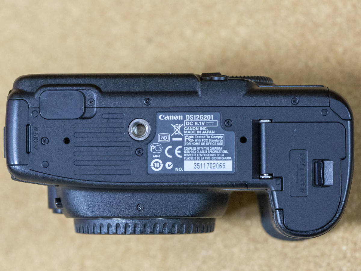 キヤノン EOS 5D Mark II ボディ(デジタル一眼レフ フルサイズ) 5D