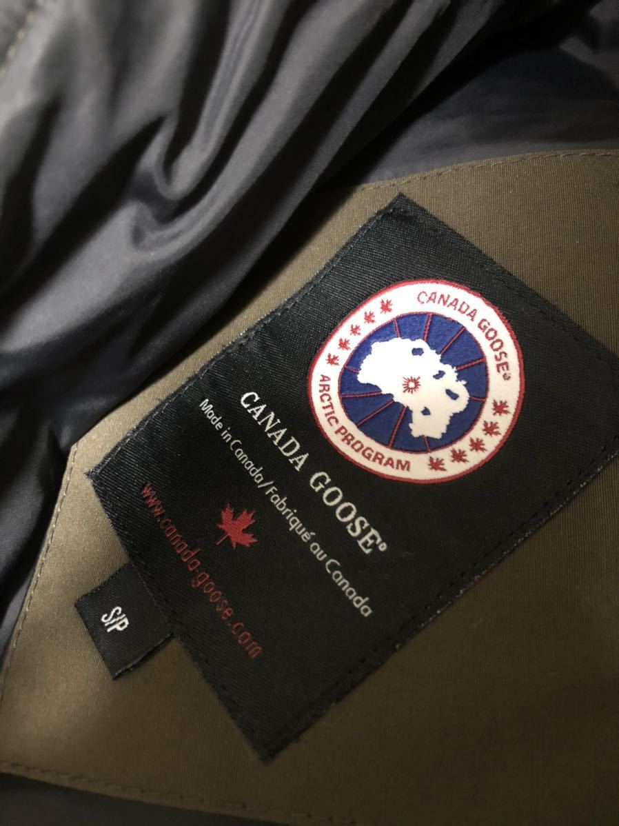 カナダグース　梨花愛用　シェルバーン　カーキ　サイズS　ダウンジャケット　コート　マッケンジーM〜L相当　Canada goose グリーン_画像5